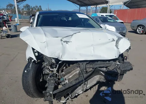 2019 Volkswagen Jetta 1.4T R-Line/1.4T S/1.4T Se z USA, uszkodzony, nr VIN 3VWC57BU5KM112782